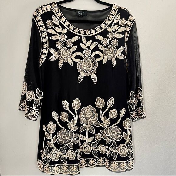 Giti Crochet Embroidered Tunic Blouse Size Small - Picture 1 of 3